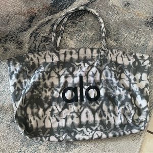 Alo Yoga Bag